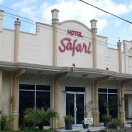 Hotel Safari Jembel Екстериор снимка