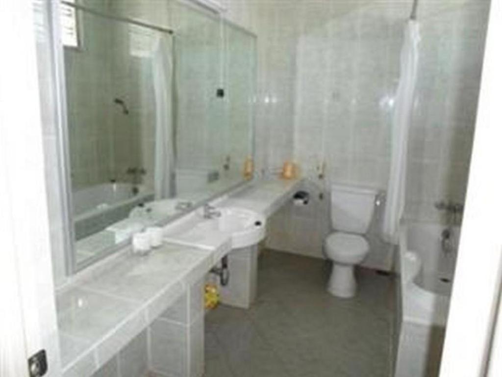 Hotel Safari Jembel Екстериор снимка